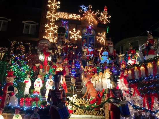 dyker-heights-christmas-lights-yelp-the-luxe-lookbook